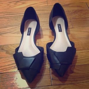 Size 9.5 Nine West flats